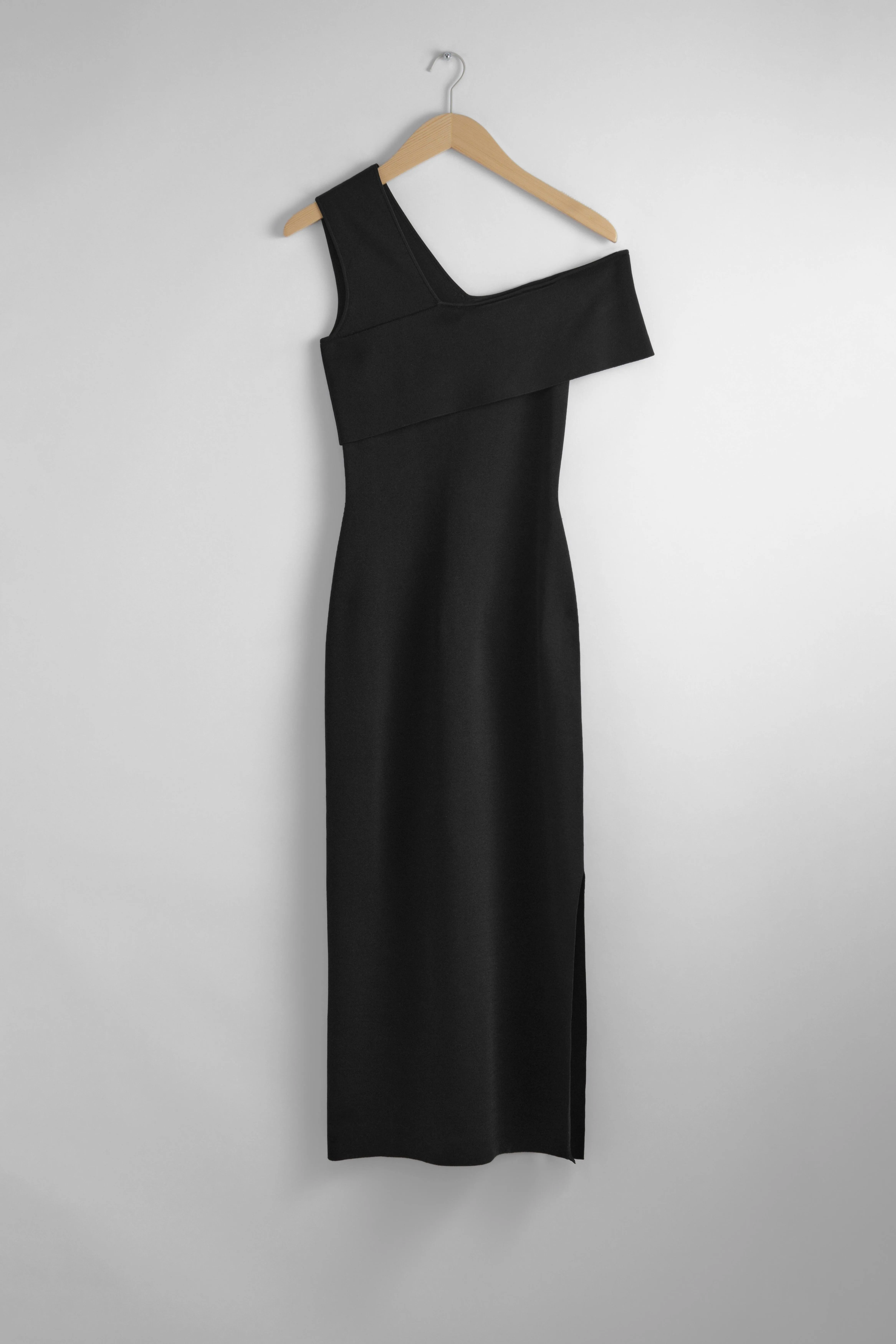 Asymmetric One-Shoulder Midi Dress - Asymmetric neckline - Sleeveless - Black - Ladies | H&M GB