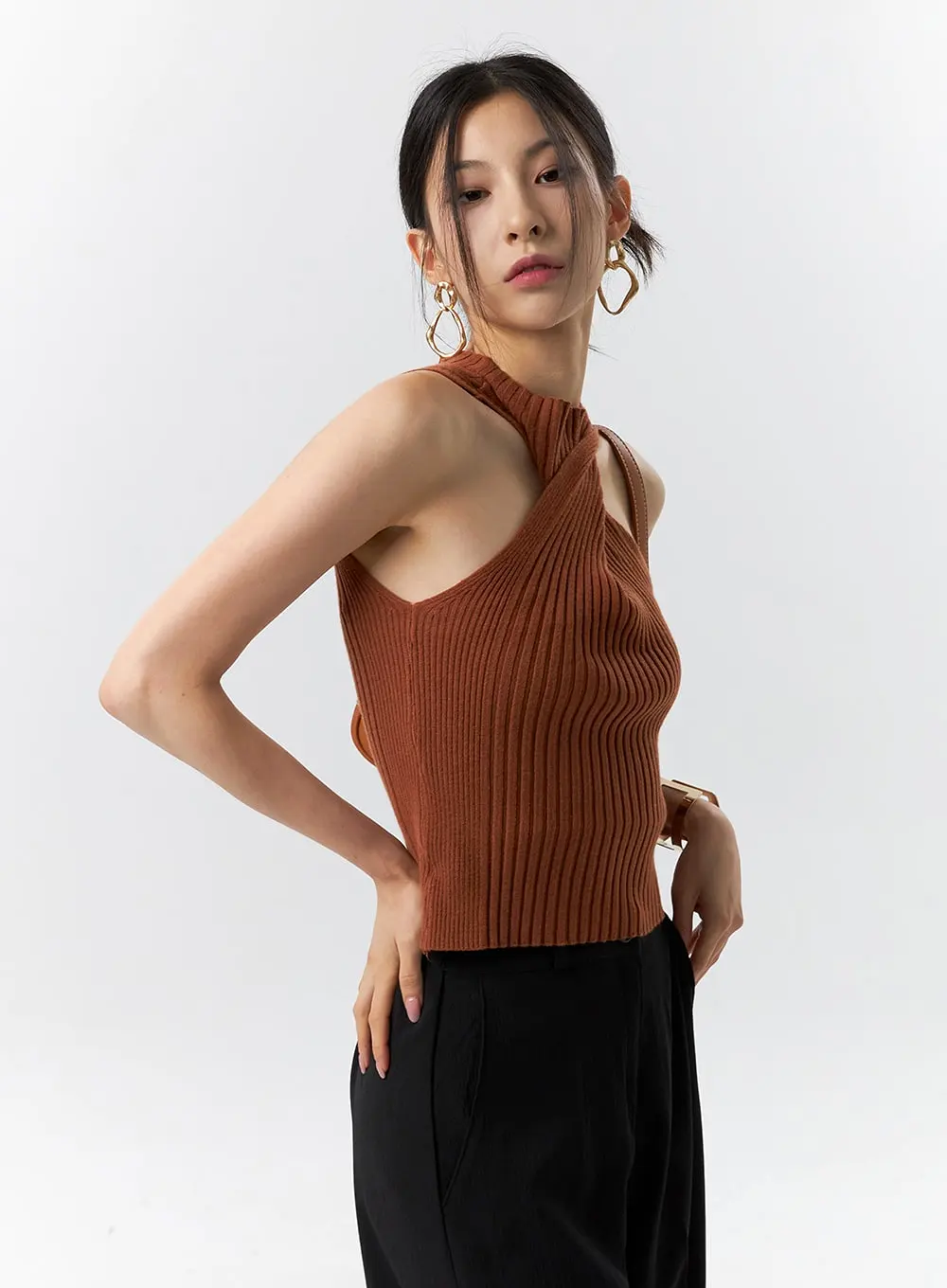 Halter Neck Ribbed Top IL326