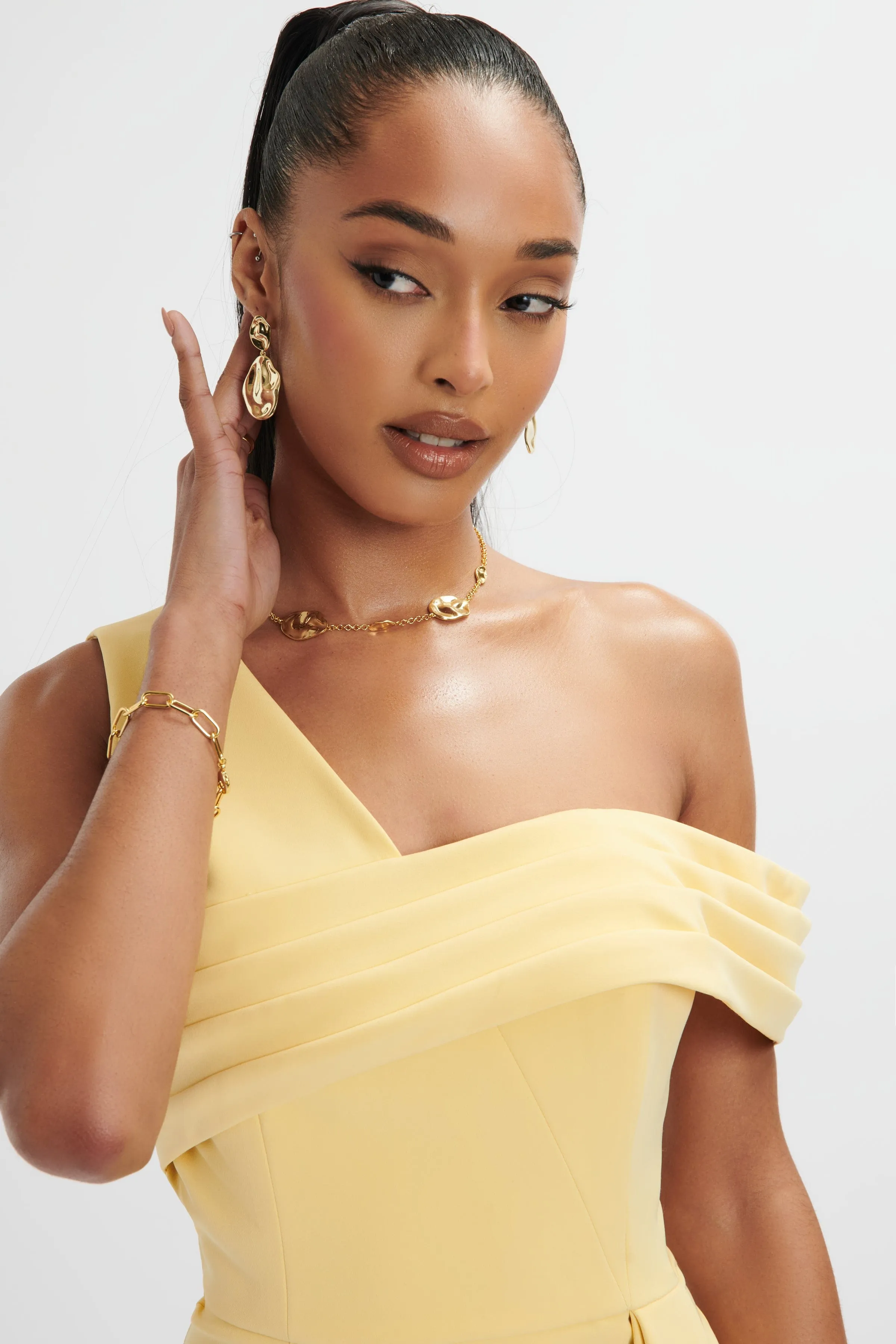 HANNAH Pleated Asymmetric Off Shoulder Midi Dress In Pastel Yellow