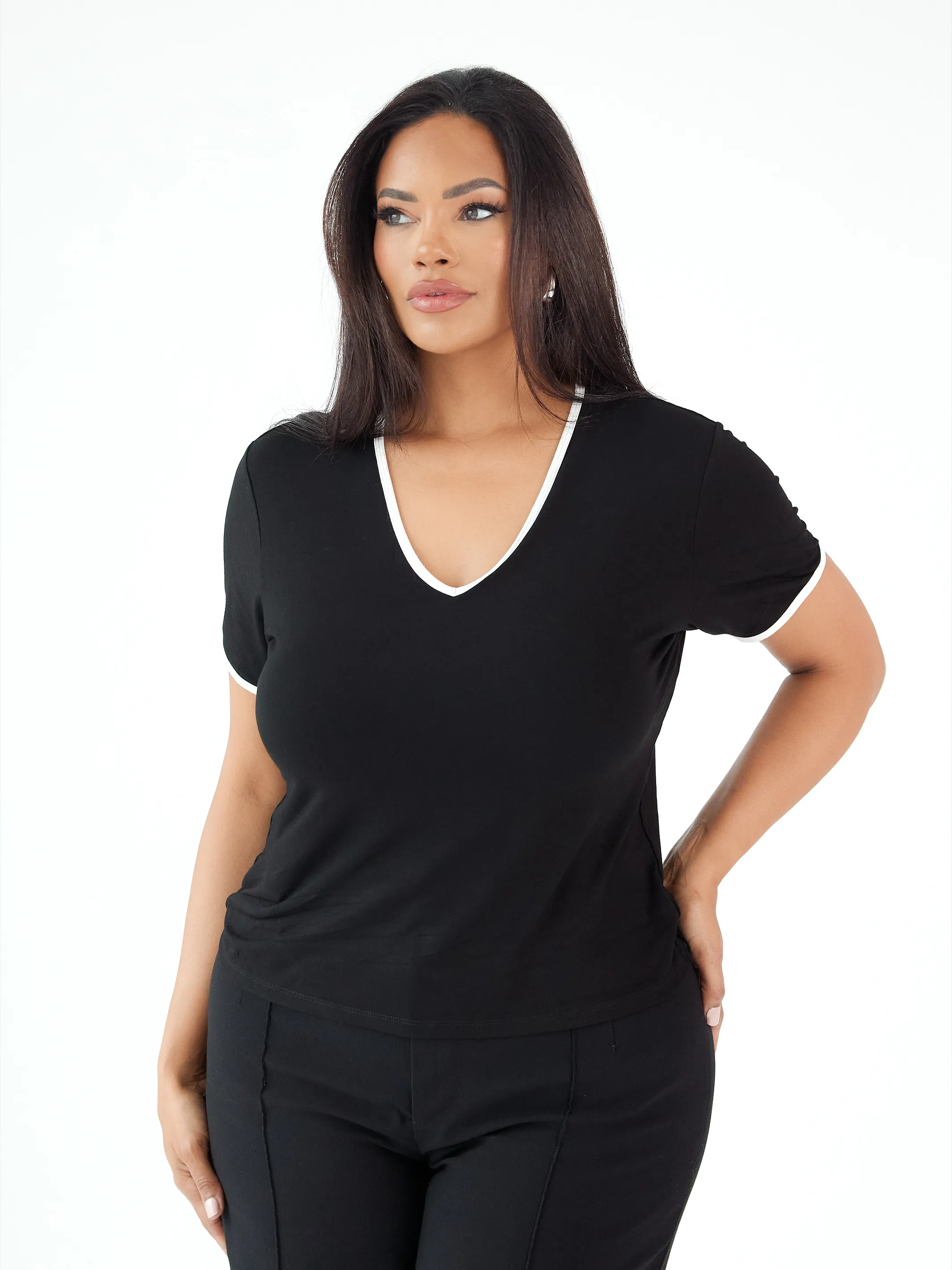 Loose V-Neck T-Shirt Brami