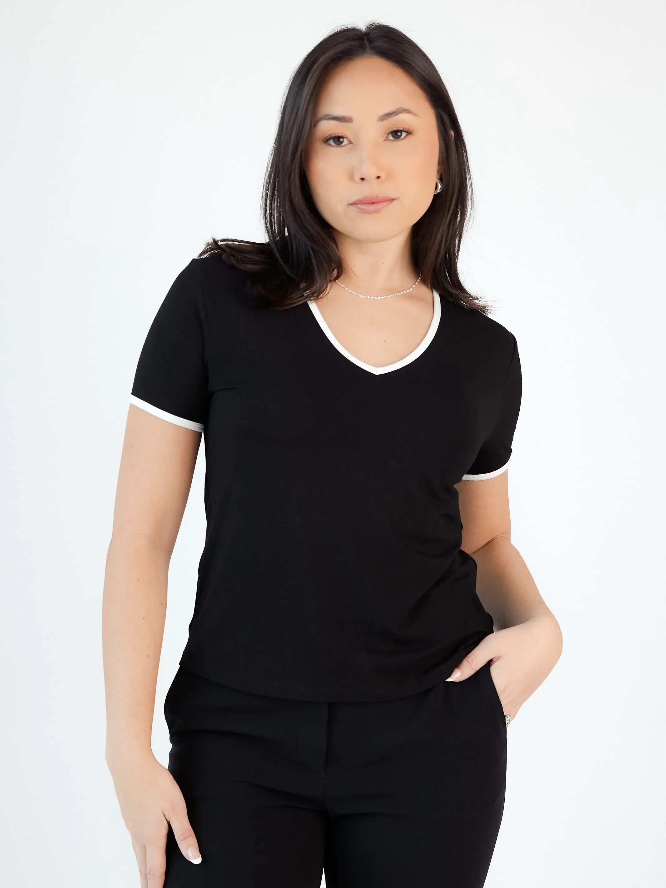 Loose V-Neck T-Shirt Brami