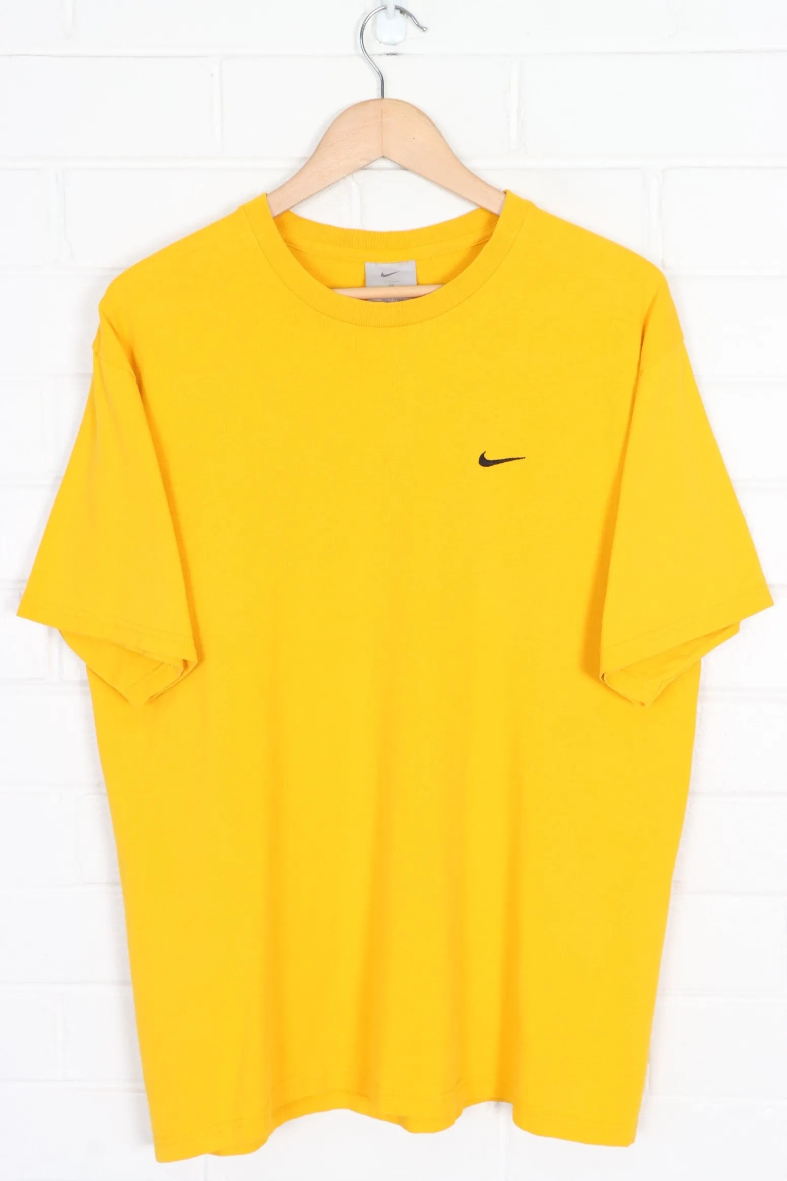 NIKE Embroidered Swoosh Logo Marigold T-Shirt (M)