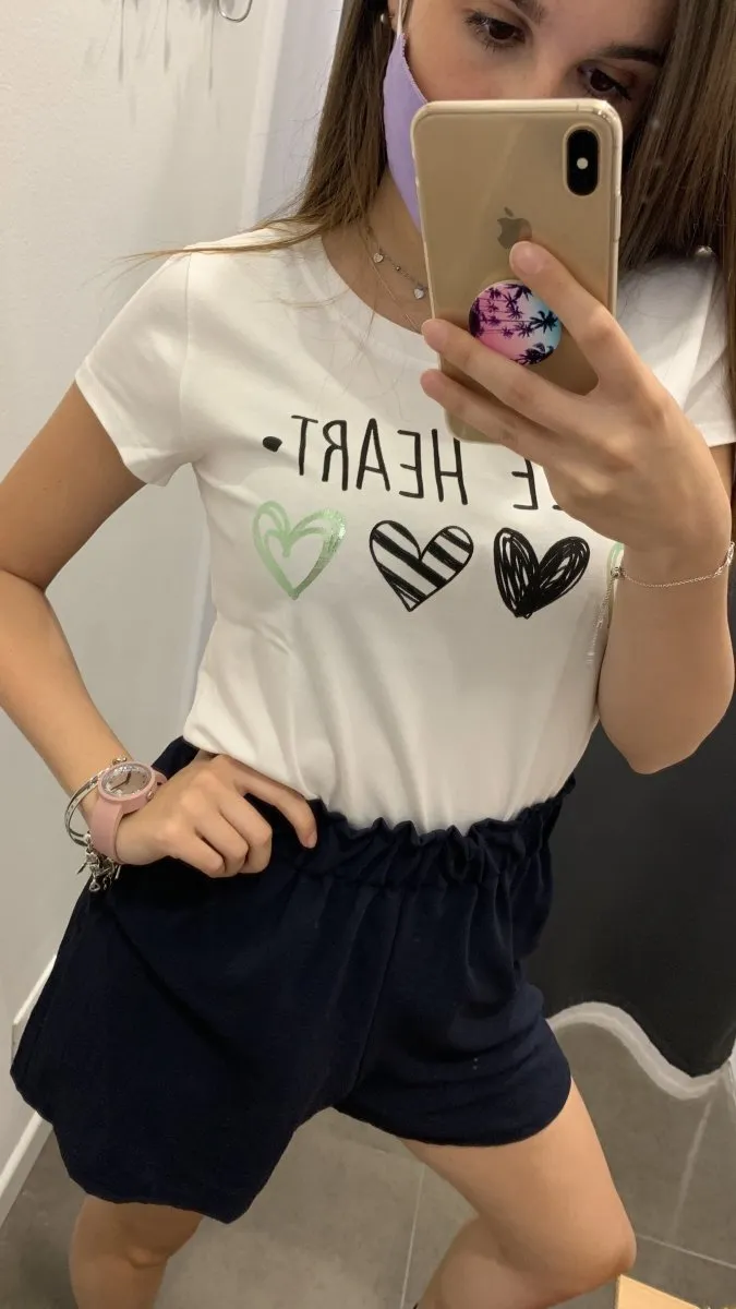 T-Shirt bianca con stampa cuori smeraldo