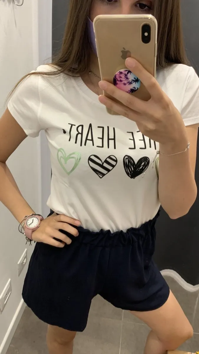 T-Shirt bianca con stampa cuori smeraldo