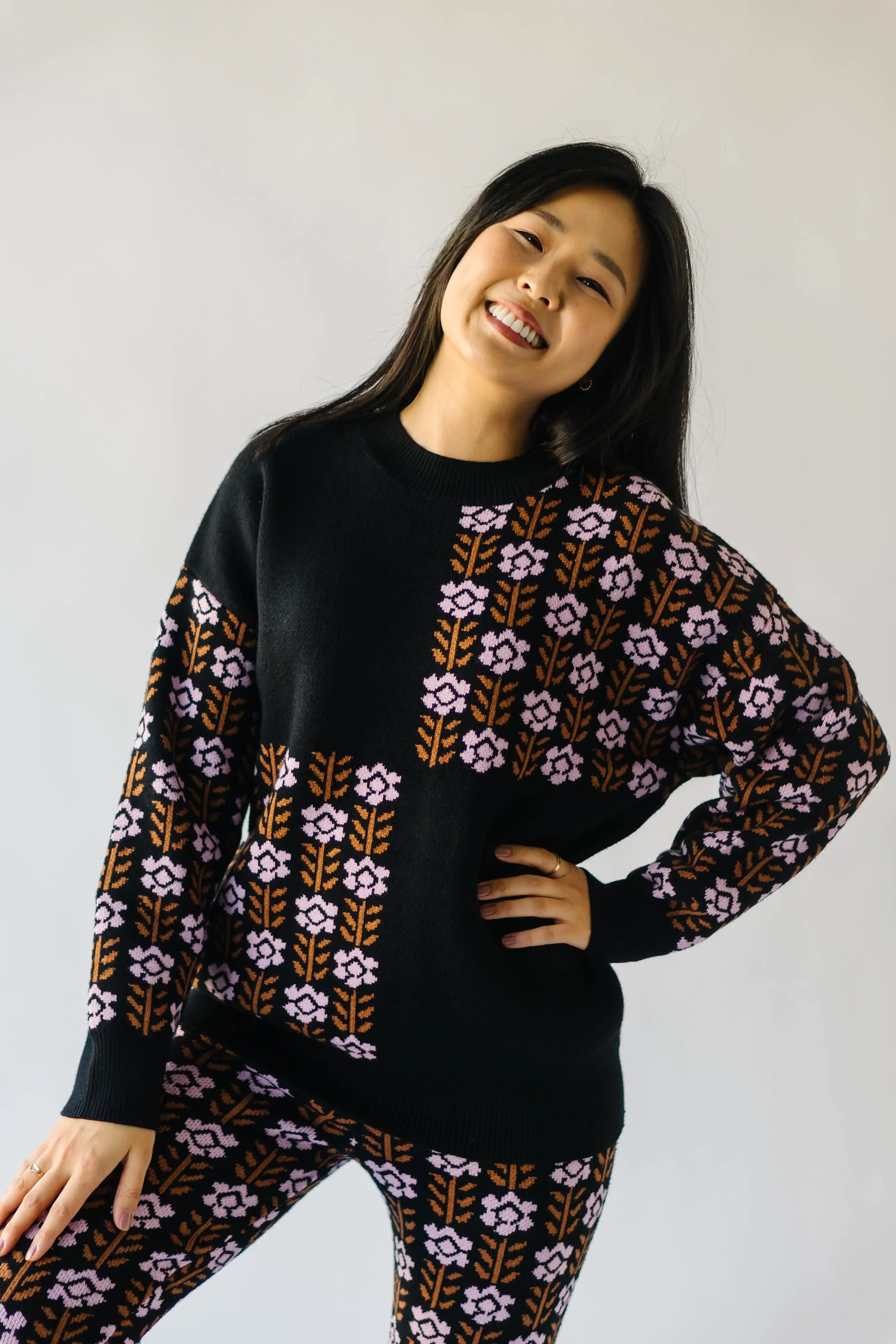 The Putney Floral Contrast Pullover in Black